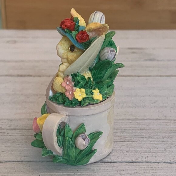 Vintage Bunny Rabbit Watering Can Lidded Trinket Box Tulips Roses Sun Bonnet Hat - Picture 4 of 16